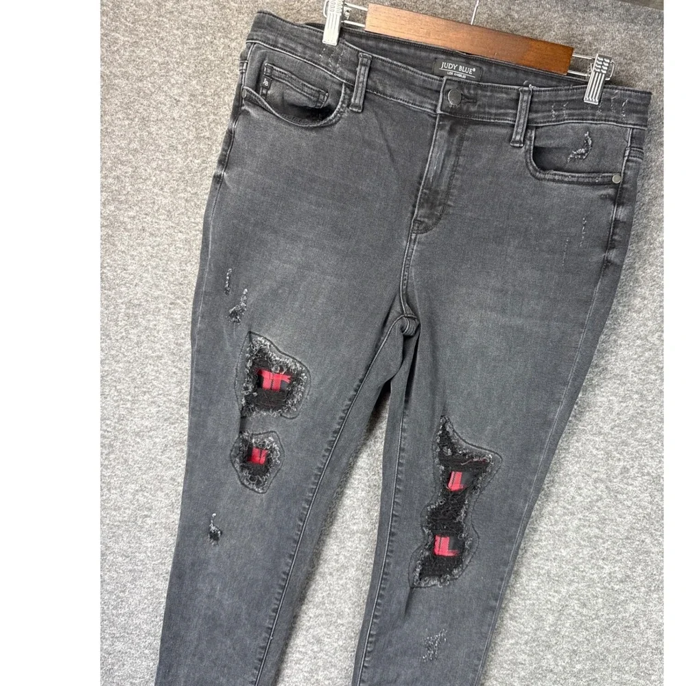 Judy Blue Skinny Distressed Plaid Patch Jeans Faded Black JB82191BK Womens 15/32